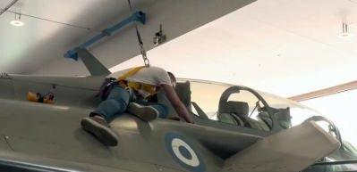 Yunanistan Fransa'dan sipariş ettiği ilk u&ccedil;ağı teslim aldı