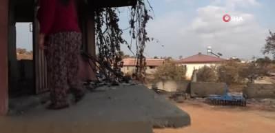 Yangında evi k&uuml;le d&ouml;nen D&ouml;nd&uuml; teyze bir terliği ve kıyafetiyle ka&ccedil;abildi