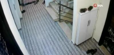 Annenin yıkıldığı an: 2 aylık Avzem bebeğini asans&ouml;re kaptırdı 