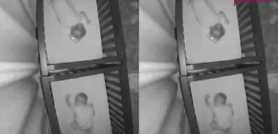 Diğer karyoladaki ikizine biberon fırlattı! O anlar g&uuml;venlik kamerasıyla kaydedildi...