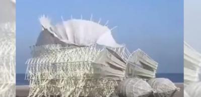 'Plaj hayvanları' adı verilen hareketli heykeller g&ouml;renleri &uuml;rk&uuml;t&uuml;yor!