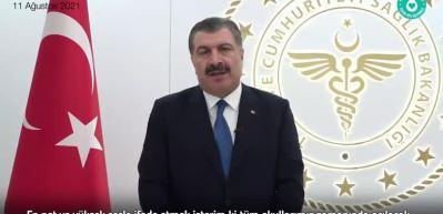 Sağlık Bakanı Koca'dan y&uuml;z y&uuml;ze eğitim a&ccedil;ıklaması