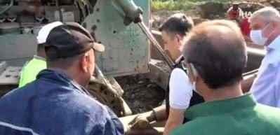 Afetzede vatandaşdan bakana dua: Bize bir tek sizden fayda var