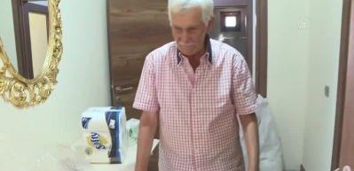 Yangında evini kaybeden yaşlı &ccedil;ift, yeni evinin kapısını AA ekibine a&ccedil;tı