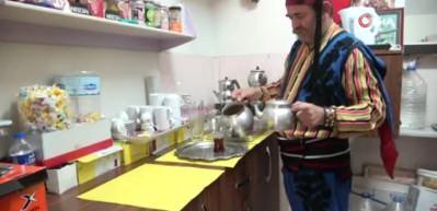 Bu çay ocağında dağlı efelerinin torunu çay servis ediyor