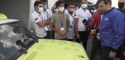 Sel&ccedil;uk Bayraktar'dan 'Robotaksi Binek Otonom Ara&ccedil; Yarışması'nda takımlara ziyaret