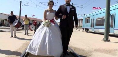 Görenler şaşkına döndü! Gaziantep’te ilginç düğün aracı