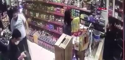 Ağzına havlu sıkıştırılarak &ouml;ld&uuml;r&uuml;len kuryenin son g&ouml;r&uuml;nt&uuml;s&uuml; ortaya &ccedil;ıktı
