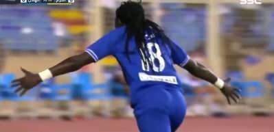 Gomis gol sevinciyle g&ouml;n&uuml;llerde taht kurdu!
