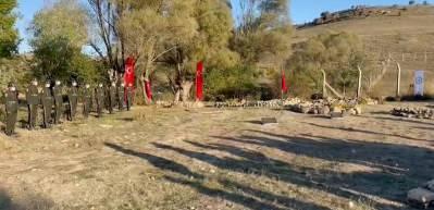 99 yıl sonra k&uuml;nyeleri tespit edildi! 10 şehit artık ay yıldızın g&ouml;lgesinde...