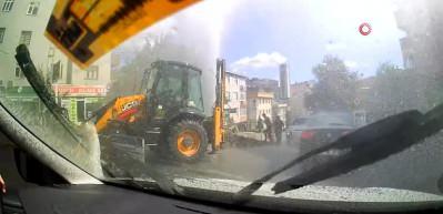 Ataşehir'de İSKİ borusu patladı