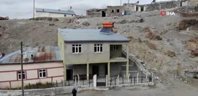 İmamları 6 ay &ouml;nce tayinim &ccedil;ıktı diyerek gidince ezan sesine hasret kaldılar