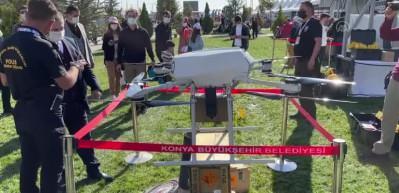 T&uuml;rkiye &uuml;retti! D&uuml;nyanın ilk lazer silahlı dronu