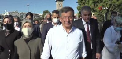 Vatandaştan Davutoğlu&rsquo;na tepki: &ldquo;Biz seni sevmiştik, ta ki yol arkadaşına ihanet edene kadar&rdquo;