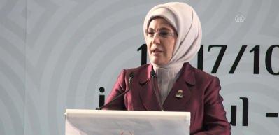 Emine Erdoğan g&ouml;zyaşlarını tutamadı! 