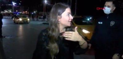 Taksim'de polis noktasındaki taksiciye k&uuml;f&uuml;r edince g&ouml;zaltına alındı