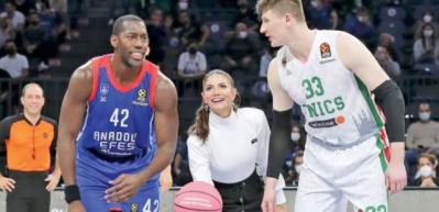 Demet &Ouml;zdemir geleneği bozmadı! Erken teşhis i&ccedil;in atış yaptı