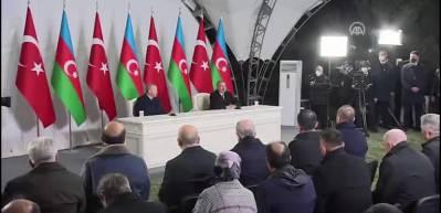 Başkan Erdoğan'ın resti d&uuml;nyada g&uuml;ndeme oturmuştu! Aliyev'den &ouml;vg&uuml; dolu s&ouml;zler