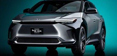 Toyota yüzde 100 elektrikli ilk otomobili bZ4X'i tanıttı