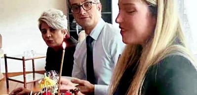 Camdaki Kız setinde kutlama! Selma Erge&ccedil;'in...