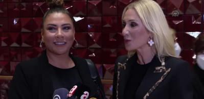 Grammy &ouml;d&uuml;ll&uuml; Chris Botti, AKM'de m&uuml;zikseverlerle buluştu