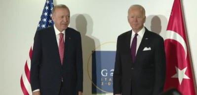 Mehmet Acet yazdı: Biden, Erdoğan'la g&ouml;r&uuml;şmesi sırasında odaya giren kişiyi &ccedil;ıkardı