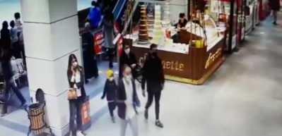 &Ccedil;alıntı cep telefonlarını satan ş&uuml;pheliler polisten ka&ccedil;amadılar