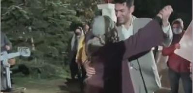 Murat Yıldırım'dan sette m&uuml;thiş dans!