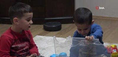 2 yılda 18 ameliyat ge&ccedil;iren minik Mertcan sağlığına kavuşmayı bekliyor!