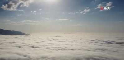 Artvin’de etkili olan sis bulutu görsel şölen sundu