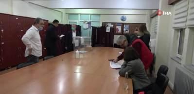 Bulgaristan&rsquo;da ikinci tura kalan Cumhurbaşkanlığı se&ccedil;imleri başladı