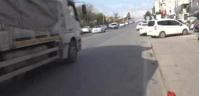 &Uuml;mraniye&rsquo;de 1 kişinin &ouml;ld&uuml;ğ&uuml; feci kazanın saniyeler &ouml;ncesi kamerada