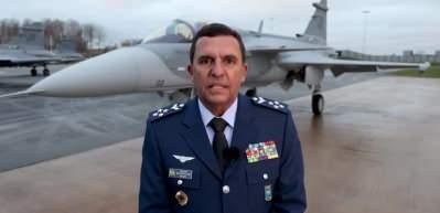 Gripen E avcı u&ccedil;akların ilk teslimatı ger&ccedil;ekleşti
