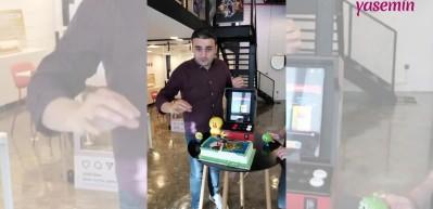 CZN Burak  &ccedil;ıkardığı mobil oyunu tanıttı!