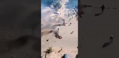 Fransız askeri konvoyunun ge&ccedil;işine engel! Uyarı ateşi a&ccedil;tılar