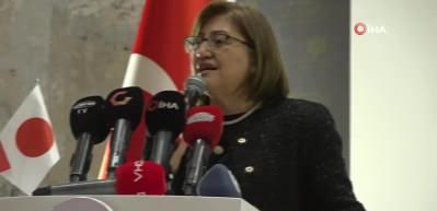 Japonya'dan Fatma Şahin&rsquo;e &ouml;d&uuml;l