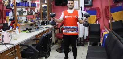 Merdivenlerde koşarak başladı! Berber maraton yarışlarında
