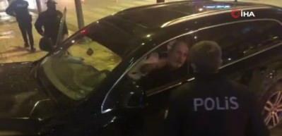 Şehir magandaları 4 kilometrelik ka&ccedil;ış sonrası duvara tosladı