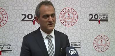 Bakan &Ouml;zer, 20. Milli Eğitim Şurası'nı ve &Ouml;ğretmenlik Meslek Kanununu değerlendirdi