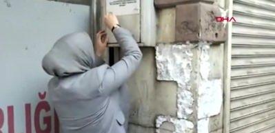 Diyarbakır&rsquo;ın tek kadın muhtarı, 40 kız &ccedil;ocuğunu gelin olmaktan kurtardı