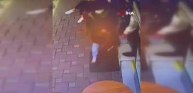 İstanbul&rsquo;da 250 bin lira dolu &ccedil;anta hırsızlığı kamerada