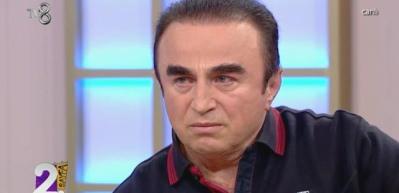 &Ccedil;ocuklar Duymasın'ın 'Fıs Fıs İsmail'i S&uuml;leyman Yağcı'nın canlı yayında g&ouml;zleri doldu