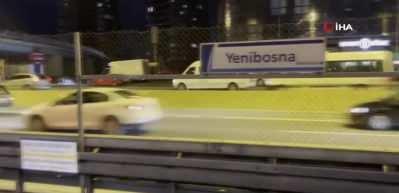 Bir İstanbul klasiği: Metrob&uuml;s yine arızalandı, vatandaş isyan etti