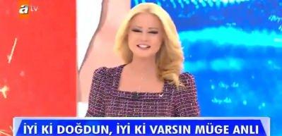 M&uuml;ge Anlı'ya canlı yayında doğum g&uuml;n&uuml; kutlaması! 