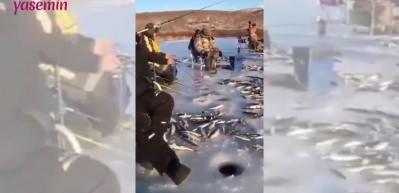 Rusya'ya bağlı Kam&ccedil;atka Kalygir G&ouml;l&uuml;'nde Eskimo usul&uuml; balık avı