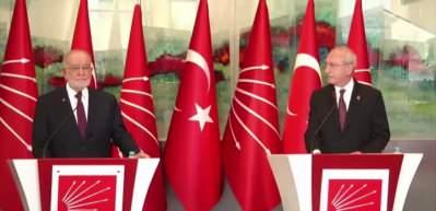 Saadet Partisi Lideri Karamollaoğlu, Kılı&ccedil;daroğlu'na methiyeler d&uuml;zd&uuml;: O bir babayiğit!