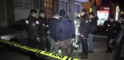 Eşini &ccedil;ocuklarının g&ouml;z&uuml; &ouml;n&uuml;nde katledip, evi ateşe verdi