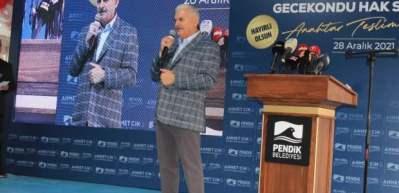Pendik'te gecekondu d&ouml;n&uuml;ş&uuml;m&uuml;nde 178 anahtar teslim edildi