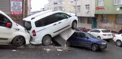 Gaziosmanpaşa'da kaza! Ortalık savaş alanına d&ouml;nd&uuml;