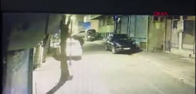 Maskeli gasp&ccedil;ı dehşeti! 6 yerinden bı&ccedil;aklayıp 30 bin doları &ccedil;aldılar